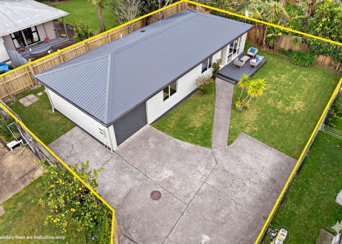  at 2/328 Rangatira Road, Beach Haven, Auckland