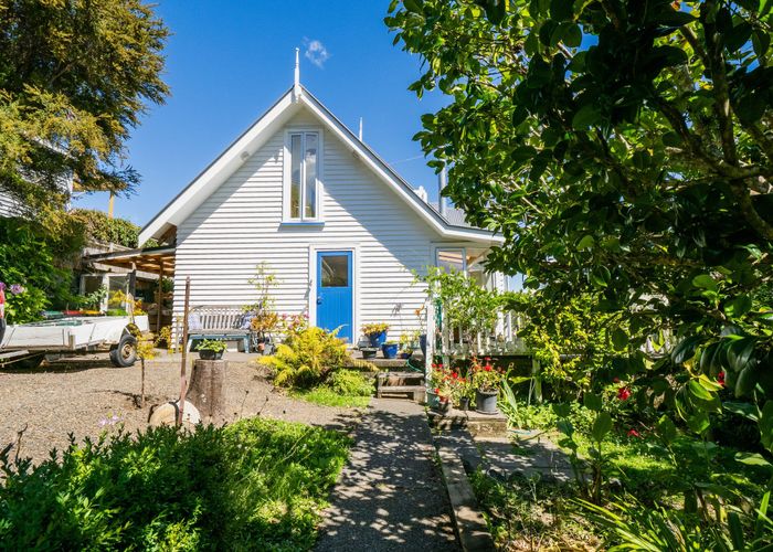  at 4 Watson Street, Akaroa, Banks Peninsula, Canterbury