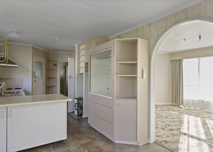  at 23 Gorton Street, Bulls