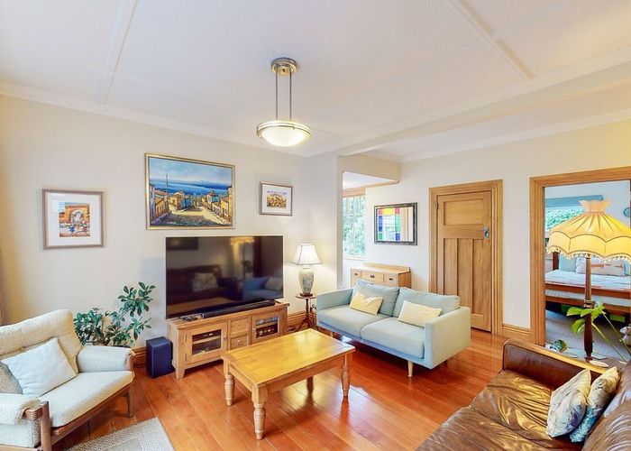  at 74 Glenmore Street, Northland, Wellington