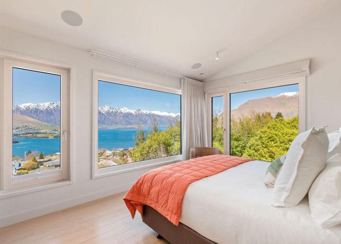  at 8 Lochy Road, Fernhill, Queenstown-Lakes, Otago