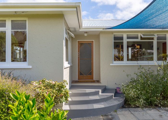  at 38 Jellicoe Street, Greytown