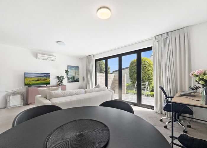  at 2/38 Seaview Road, Remuera, Auckland