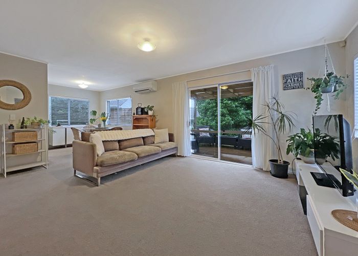  at 15/24 Eastglen Road, Glen Eden, Waitakere City, Auckland
