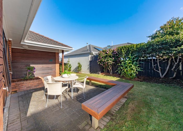  at 2/644 Manukau Road, Epsom, Auckland