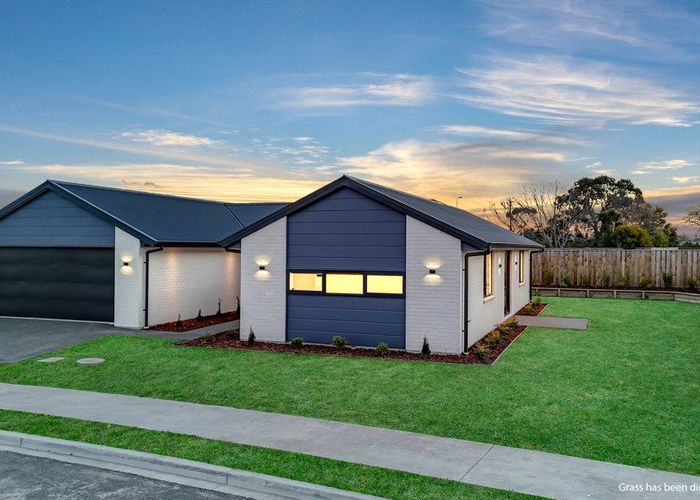  at 14 Greig Crescent, Amberley, Hurunui, Canterbury