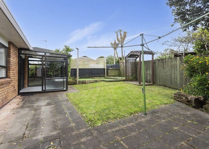  at 9/116 Titirangi Road, New Lynn, Auckland