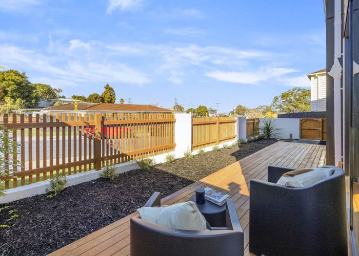  at 1/4 Lyford Crescent, Sunnynook, North Shore City, Auckland