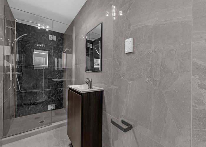  at 4/10 White Road, Manurewa, Manukau City, Auckland