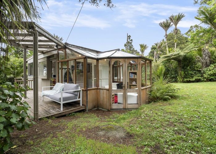  at 11 Ngaio Road, Titirangi, Auckland