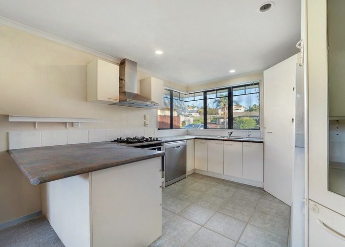  at 13 De Havilland Drive, Goodwood Heights, Manukau City, Auckland