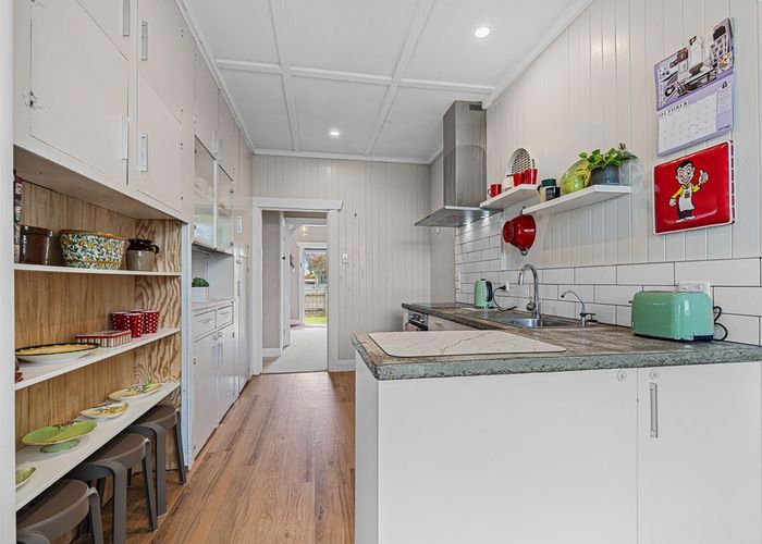  at 14 Sanders Avenue, Westown, New Plymouth, Taranaki