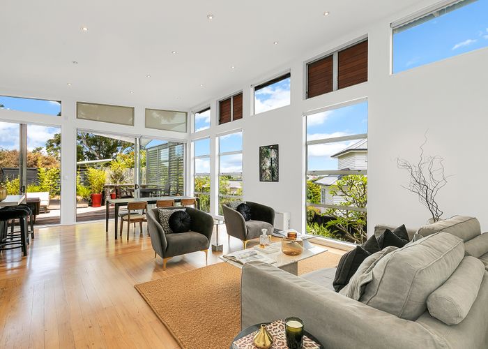  at 16 Richard Street, Westmere, Auckland