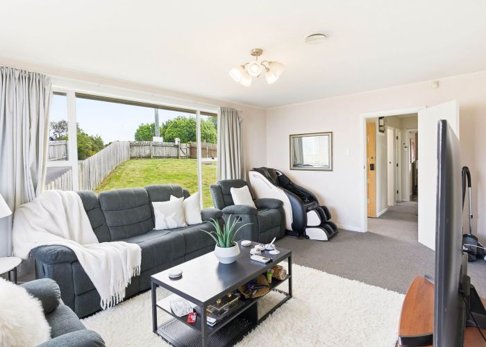  at 15 Lincoln Street, Halfway Bush, Dunedin, Otago