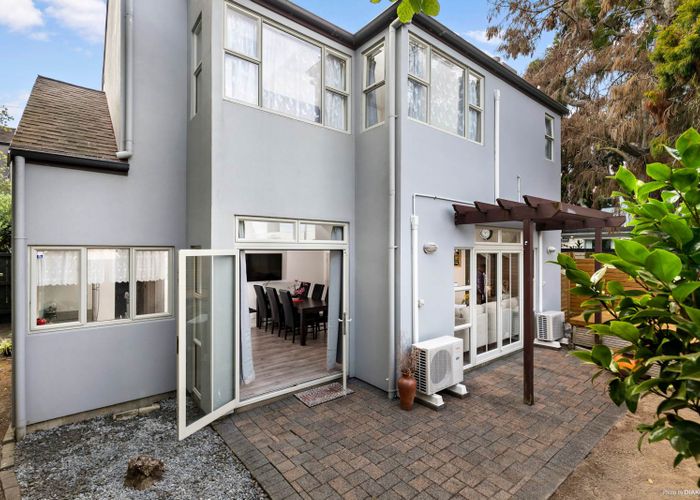  at 662A Manukau Road, Royal Oak, Auckland