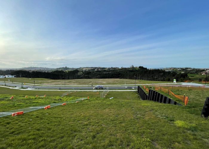  at 10 Grand Ridge Avenue, Flat Bush, Manukau City, Auckland