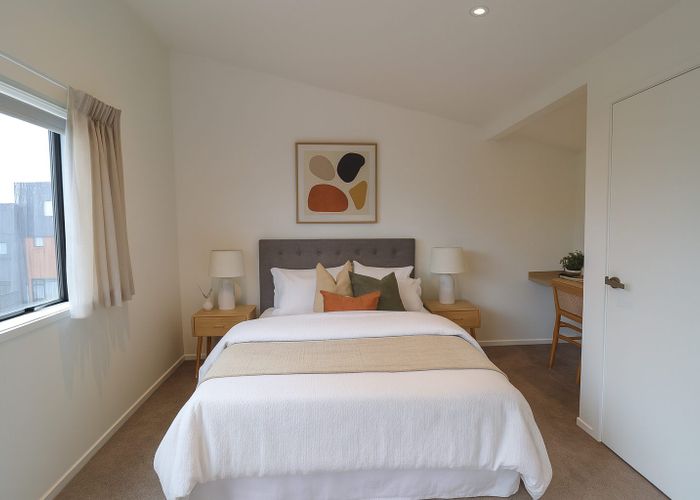  at 16 Tuhono Street, Manukau, Manukau City, Auckland