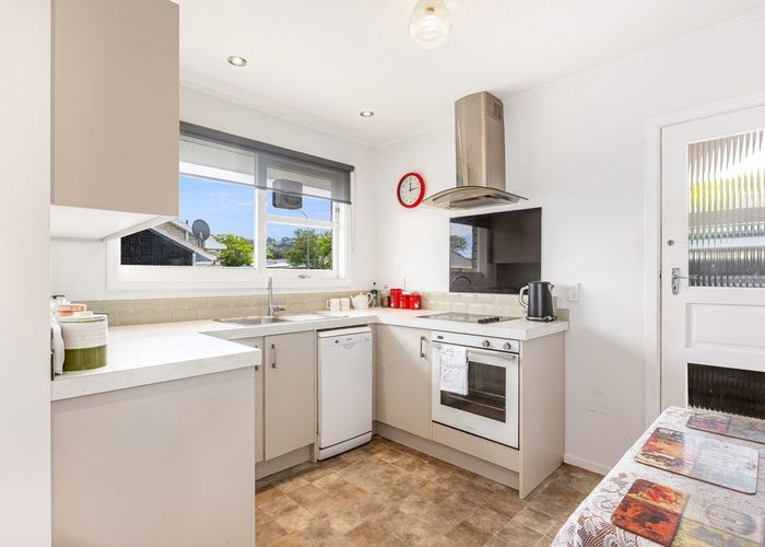  at 1/170 Waterloo Road, Lower Hutt, Lower Hutt, Wellington