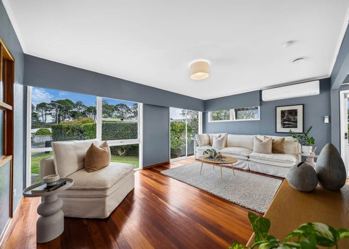  at 11 Lucknow Place, Blockhouse Bay, Auckland City, Auckland