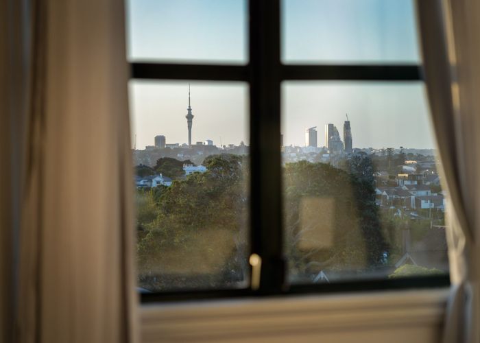 at 2/699 Remuera Road, Remuera, Auckland City, Auckland
