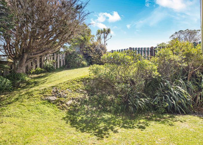  at 126 Glanmire Road, Newlands, Wellington