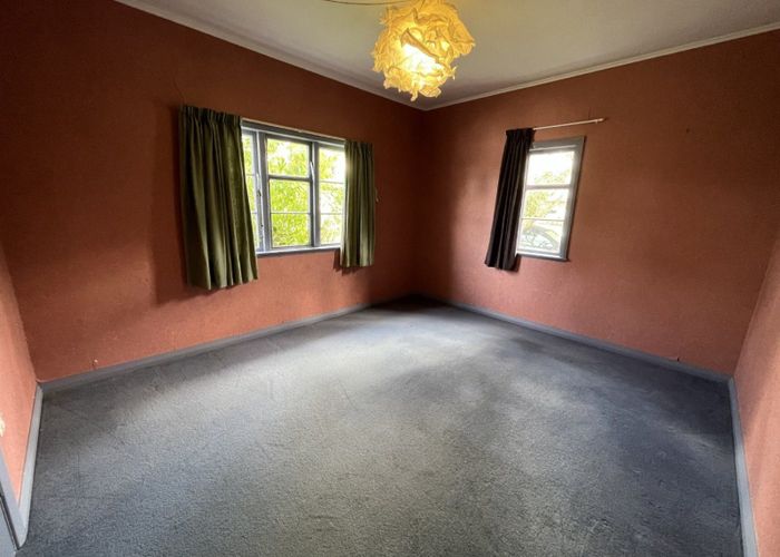  at 220 College Street, West End, Palmerston North, Manawatu / Whanganui