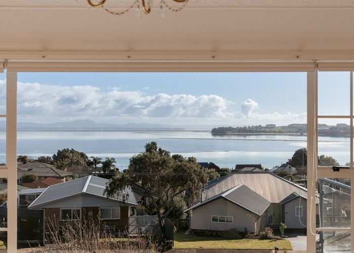  at 9 Vivian Drive, Omokoroa