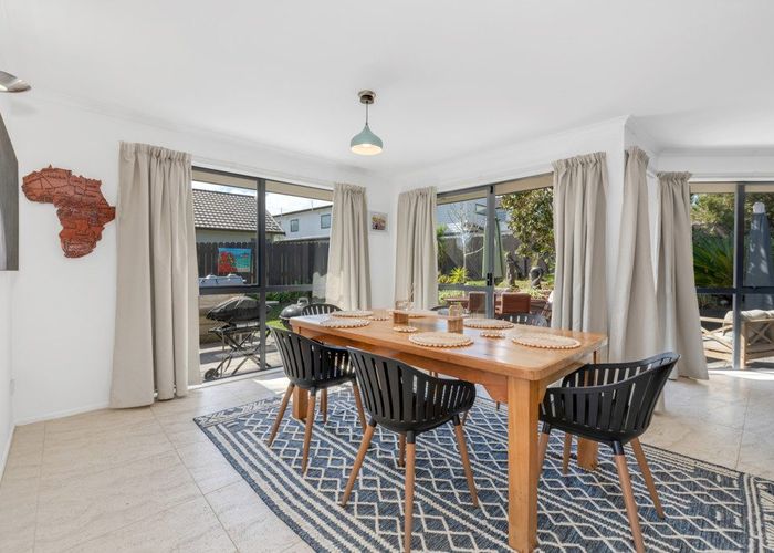  at 21 Blakewell Place, Beachlands, Manukau City, Auckland