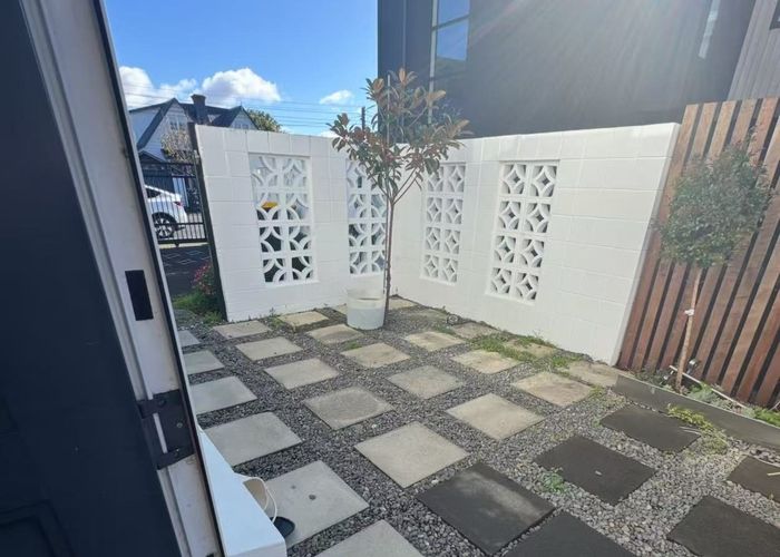  at 12a Bayview Road, Hauraki, North Shore City, Auckland