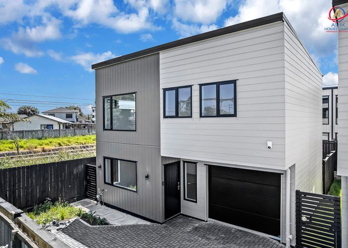  at Papatoetoe, Manukau City, Auckland