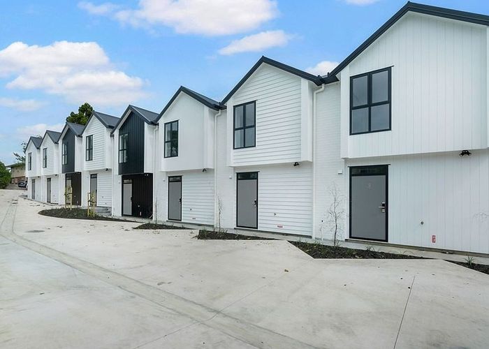  at 4/1 Jersey Avenue, Mount Albert, Auckland