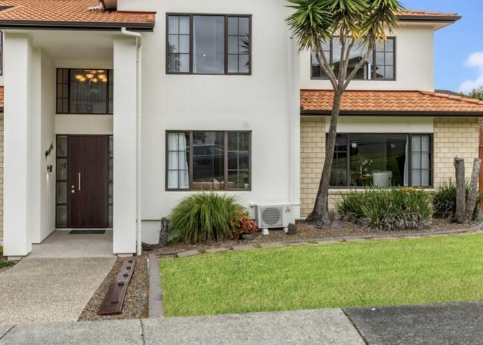  at 2 Vin Alto Drive, Flat Bush, Auckland