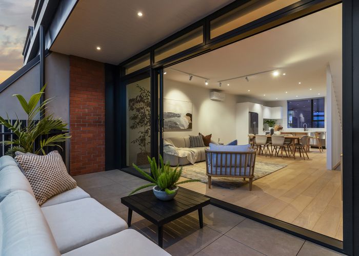  at 5/52 Sainsbury Road, Mount Albert, Auckland