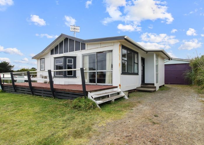  at 84 Park Avenue, Waitarere Beach, Levin