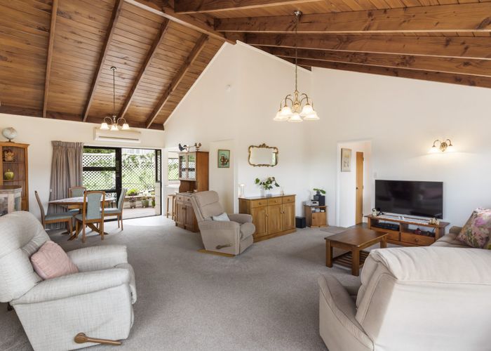  at 2/13 Mayall Avenue, Beach Haven, Auckland