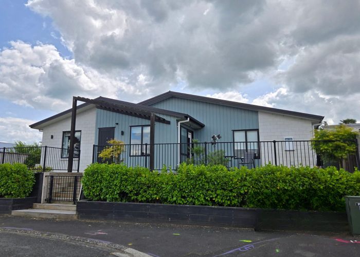  at 1/144 Forest Lake Road, Forest Lake, Hamilton, Waikato