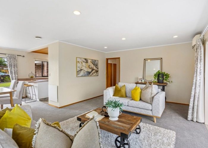  at Massey East, Waitakere City, Auckland