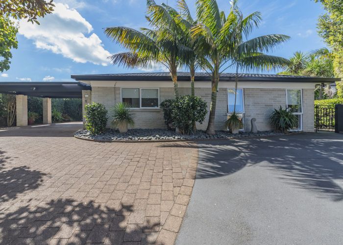  at 9 Seymour Road, Mellons Bay, Auckland