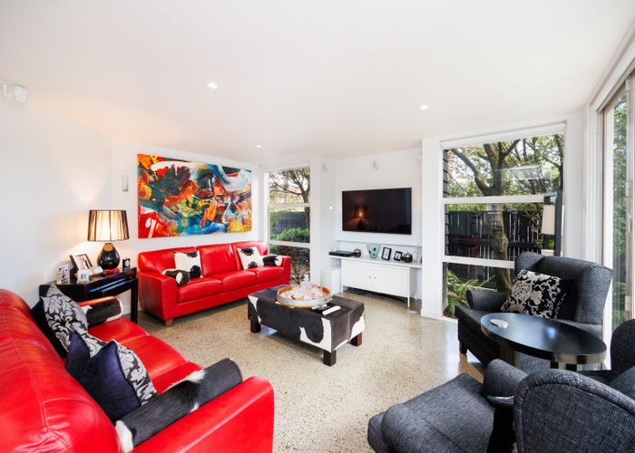  at 297 Fitzherbert Avenue, West End, Palmerston North, Manawatu / Whanganui