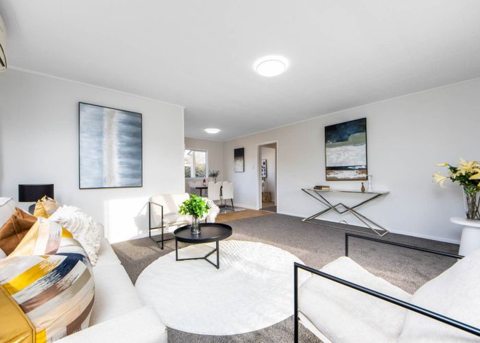  at 8 Katrina Place, Massey, Waitakere City, Auckland