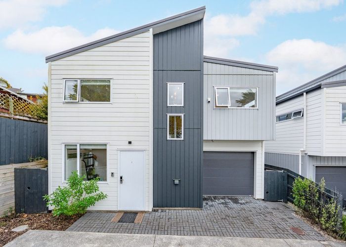  at 30D Becroft Drive, Forrest Hill, North Shore City, Auckland