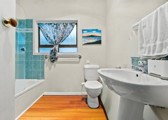  at 49 Kautami Avenue, Papatoetoe, Manukau City, Auckland
