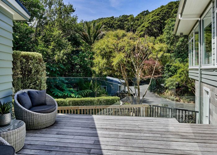  at 2 Huia Road, Days Bay, Lower Hutt