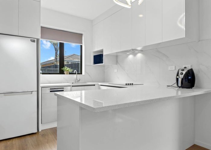  at 1/101 Botany Road, Botany Downs, Manukau City, Auckland