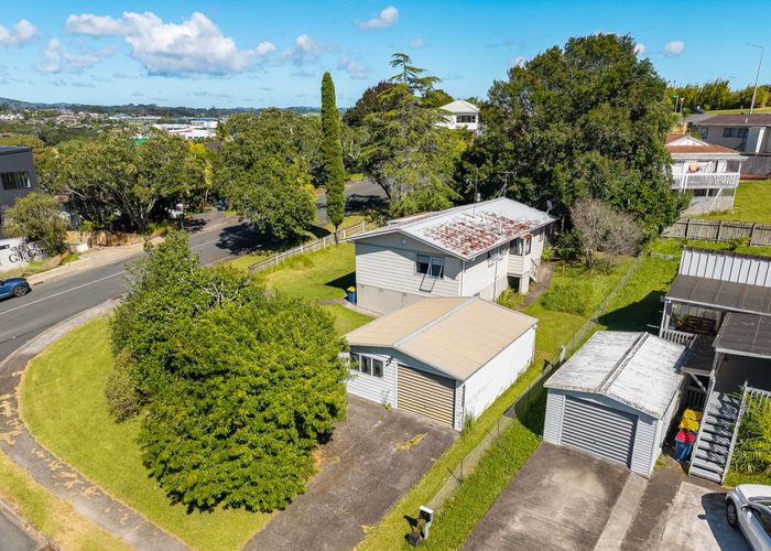  at 6 Fitzherbert Avenue, West Harbour, Waitakere City, Auckland