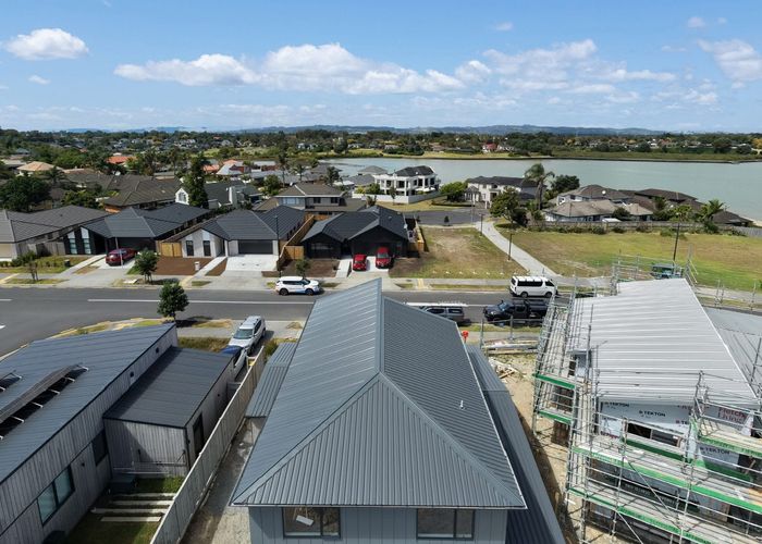  at 93 Waituarua Drive, Takanini, Papakura, Auckland