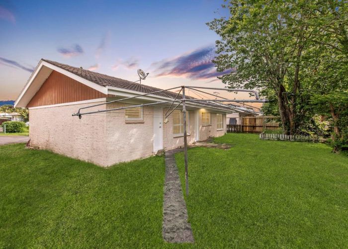  at 2/27 Manse Road, Pahurehure, Papakura