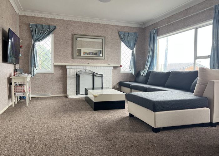  at 676 Pakuranga Road, Howick, Auckland