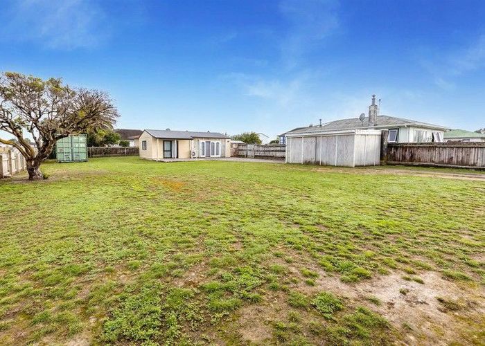  at 39 Grant Crescent, Masterton, Masterton, Wellington