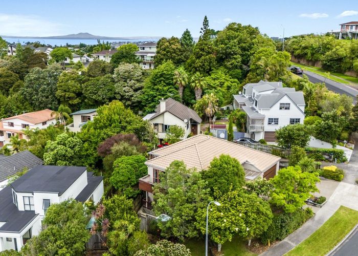  at 70 Kate Sheppard Avenue, Torbay, Auckland